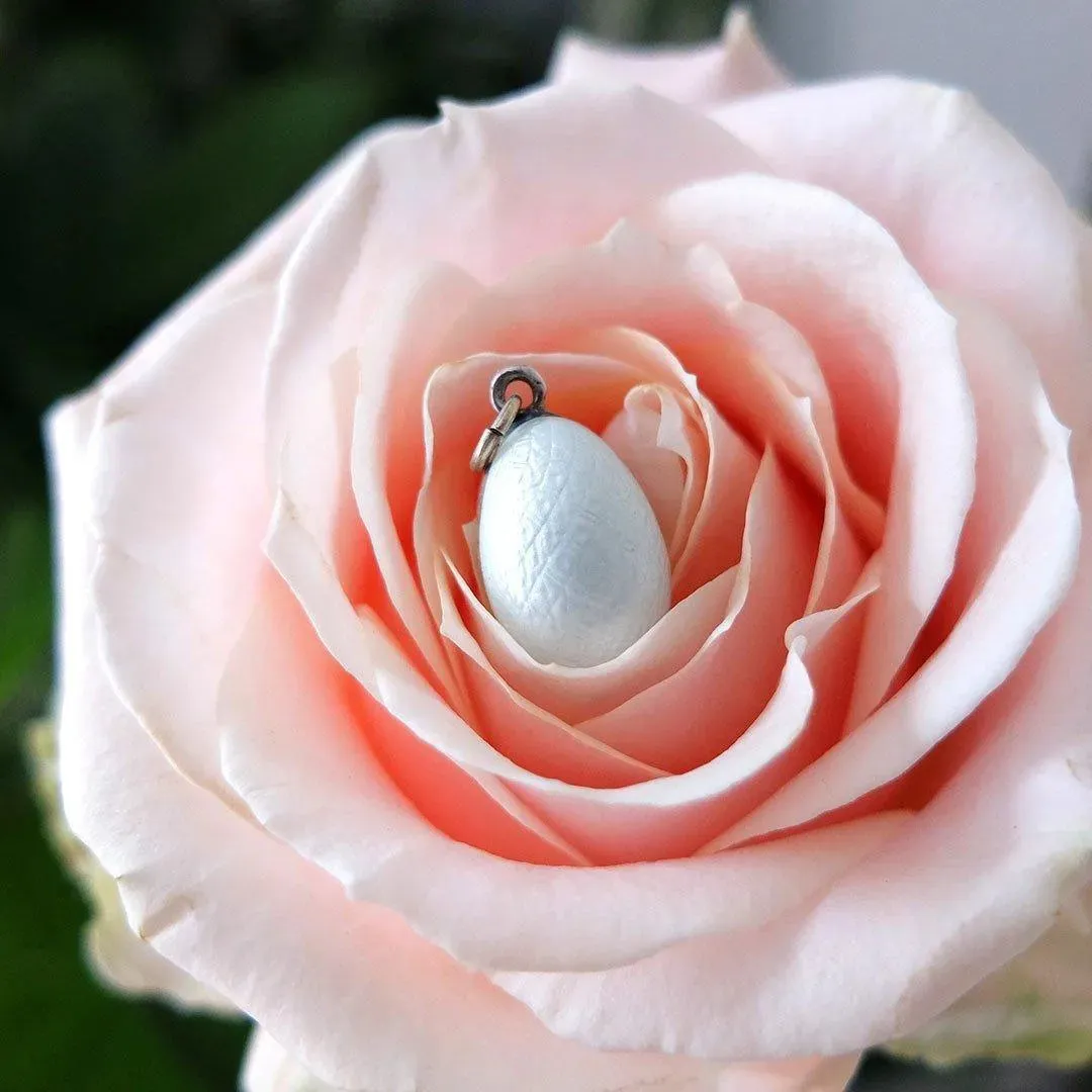 Antique Edwardian White Enamel Silver Egg Necklace