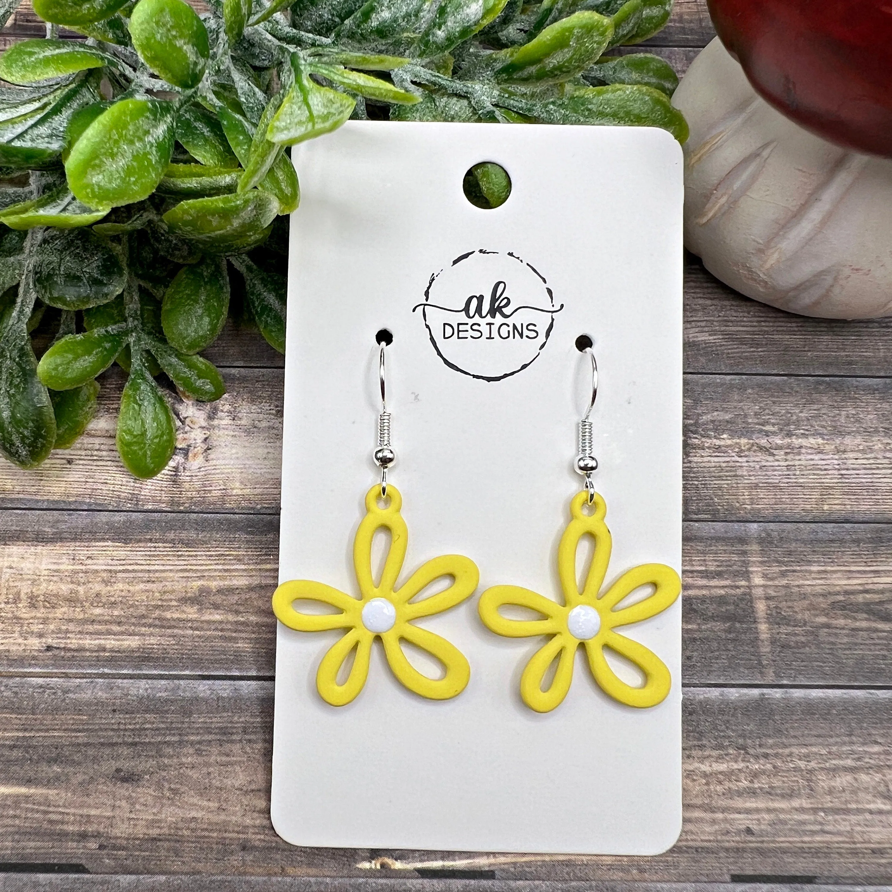 Ditsy Flower Daisy PlantDangle Earrings