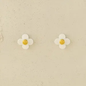 Erin Lightfoot: Earring Flower Studs White