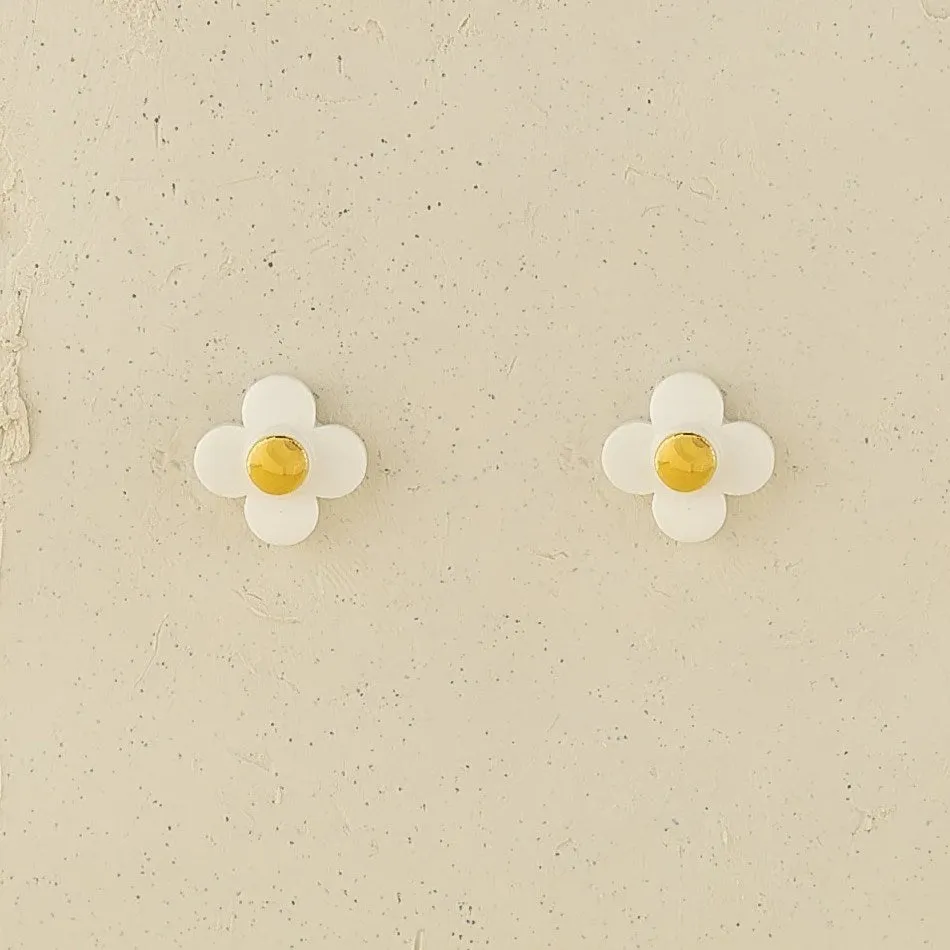 Erin Lightfoot: Earring Flower Studs White