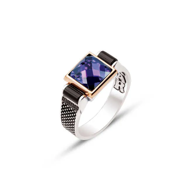 Facet Cut Amethyst Stone with Onyx Cylinders Small Square Silver Men’s Ring Siding Black Pointed Pattern