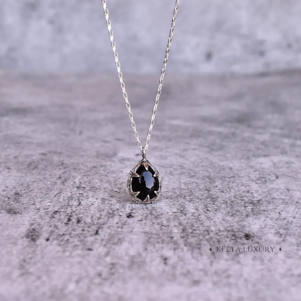 Nature Glow - Black Onyx Necklace