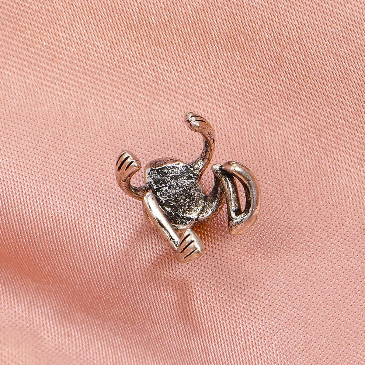 Retro Frog Animal No Piercing Ear Bone Clip Ladies Toad Metal Punk Fashion Men Couple Commemorative Earrings Gift