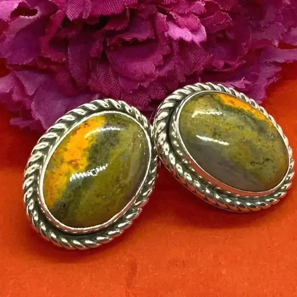 Santo Domingo butter scotch agate earrings by Robert and Nellie Star Tenorio