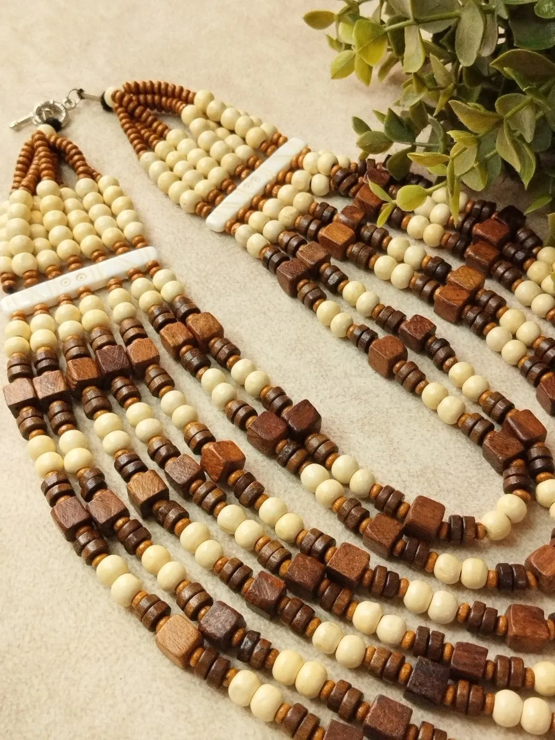 Two-Tone Wooden Beads Natural Contrast Necklace