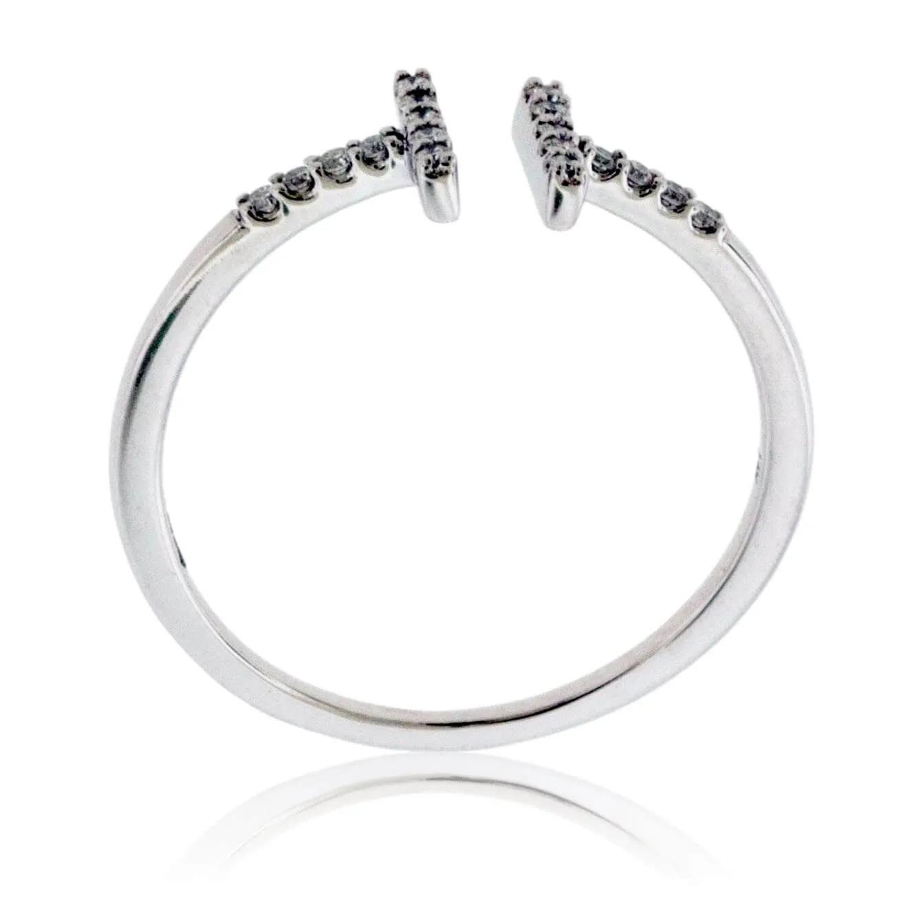 Vertical Diamond Bars with Space Ring