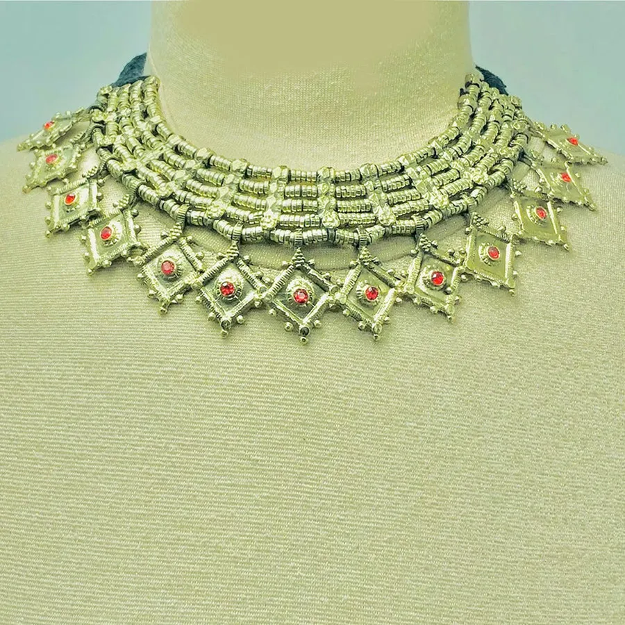 Vintage Multilayers Choker Necklace With Red  Glass Stones